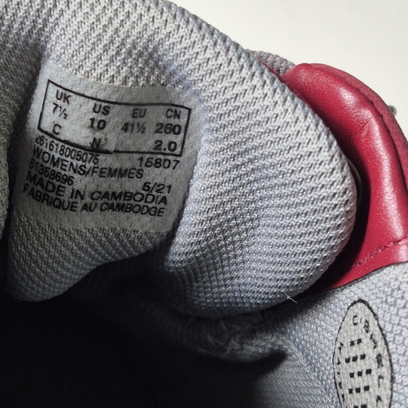 Clarks Sneakers Womens‎ 10 Burgundy Wave Walk Waterproof Lace Up - Picture 6 of 9